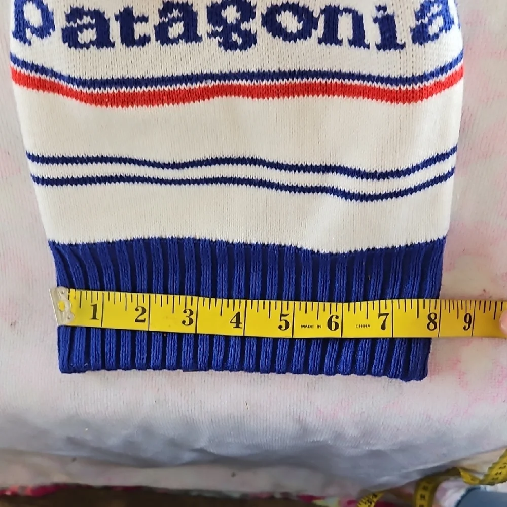 Patagonia Unisexual White, Red and Blue Striped Beanie
